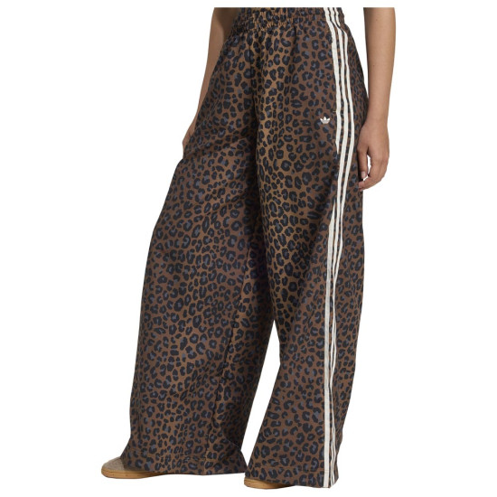 Adidas Γυναικείο παντελόνι φόρμας Leopard Firebird Oversized Track Pants